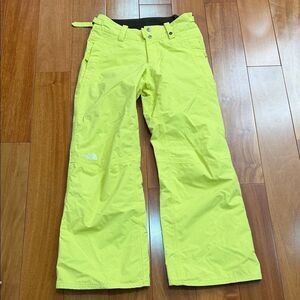 The North Face Women's Freedom Hyvent Insulated Ski Pants in neon yellow size XS